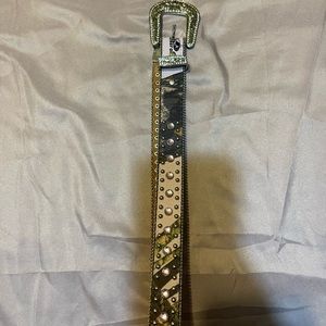 Nocona Pink Camo Bling Belt